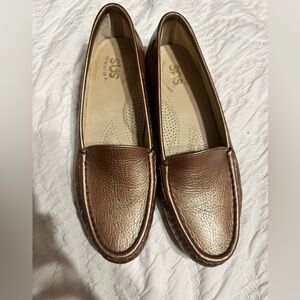 SAS Women's Metallic Brown Loafers